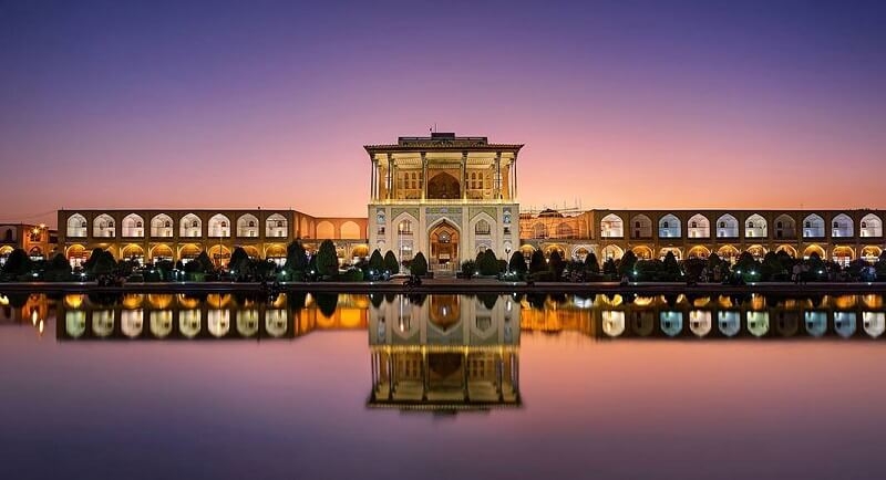 تور اصفهان گردی یک روزه