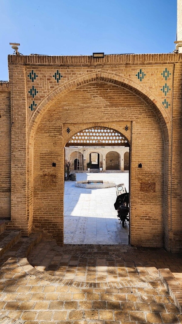 تور قم گردی