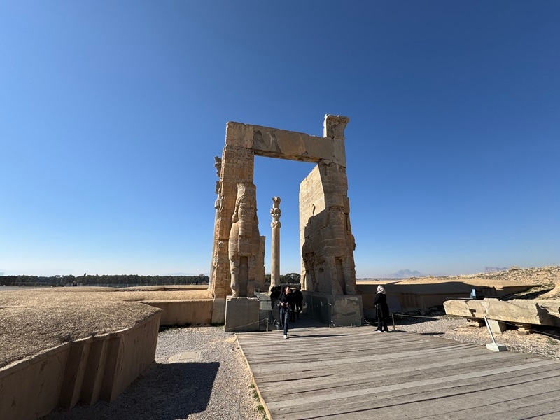 تور تخت جمشید از شیراز