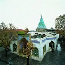امام‌زاده یحیی و چنار هزار ساله