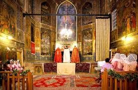 پیاده‌روی در محله جلفا