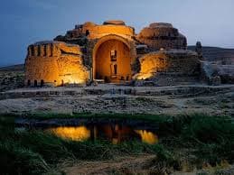 بازدید از آتشکده فیروزآباد