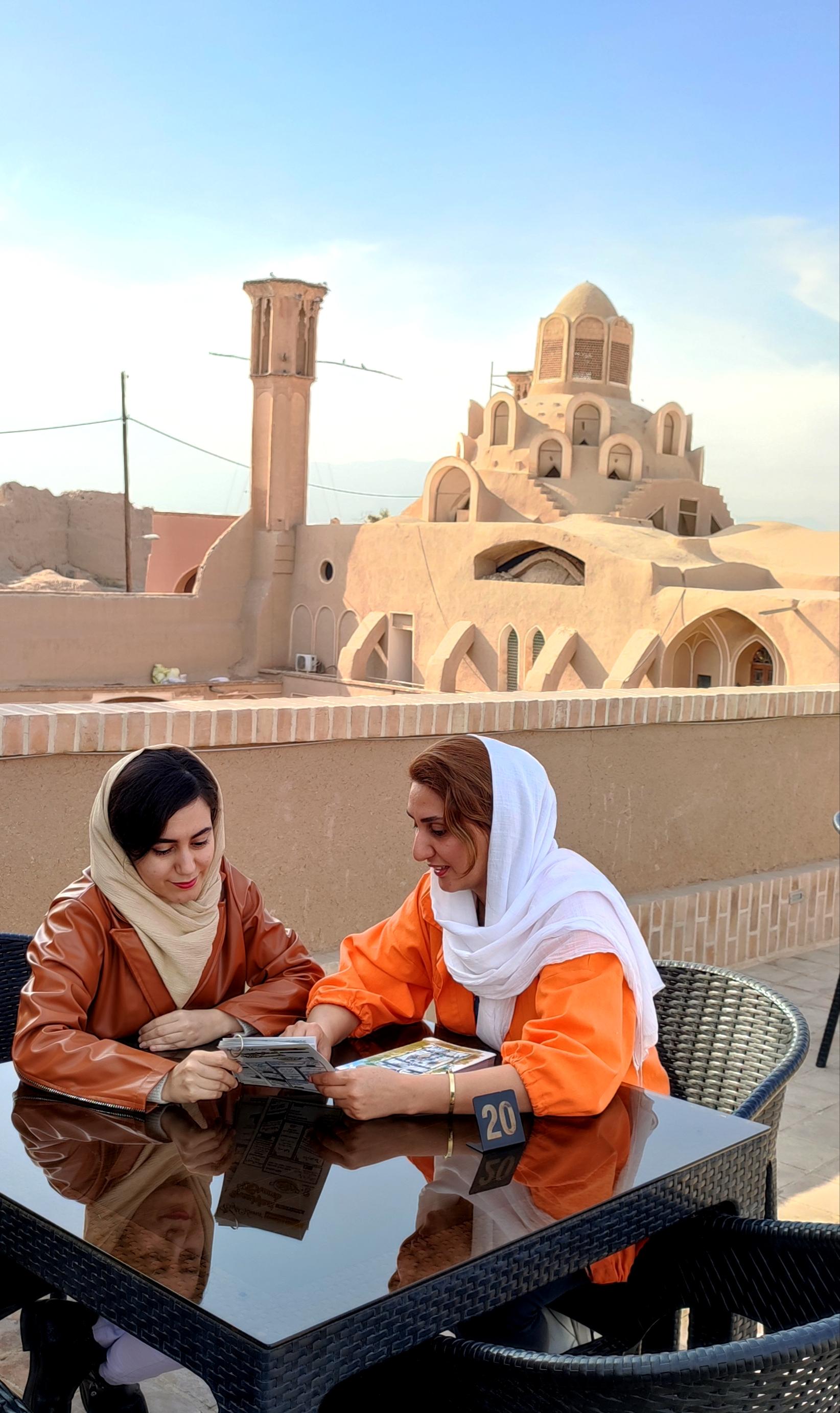  تور کافه گردی