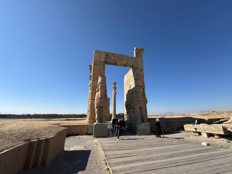 تور تخت جمشید از شیراز