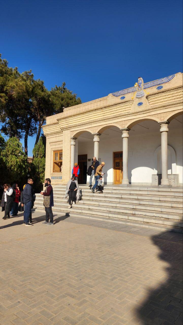 تور یزدگردی